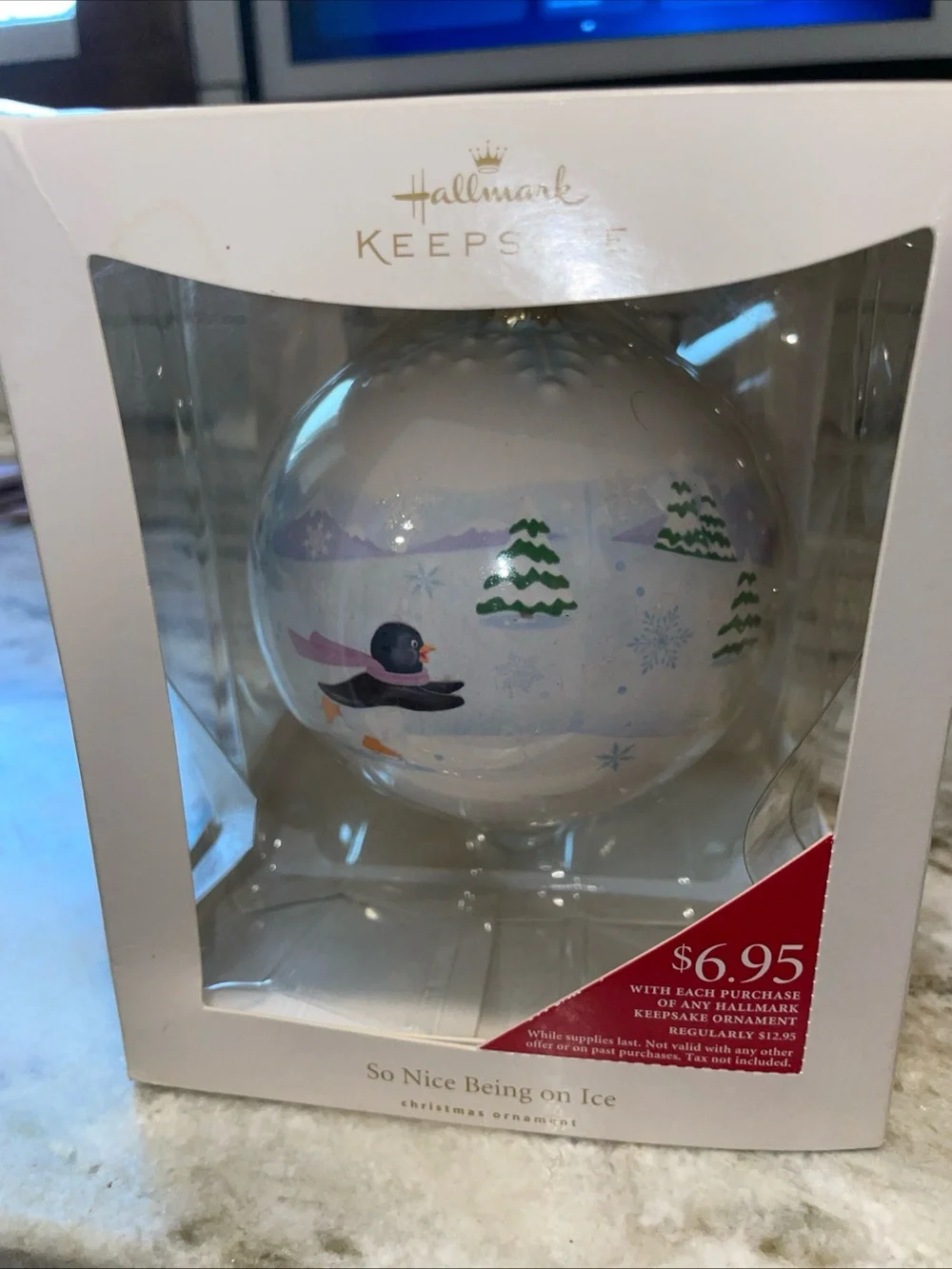 Hallmark Ornament 2008 Frosty Friends “So Nice Being On Ice” 4